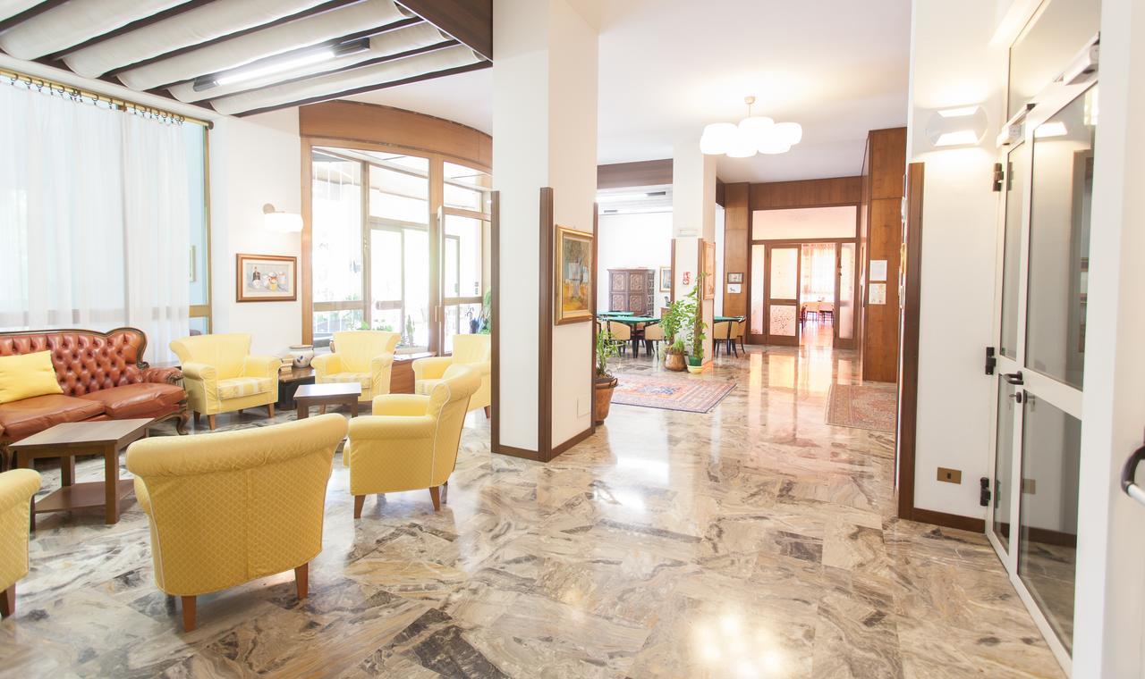 Hotel Quisisana Tabiano Terme Екстер'єр фото